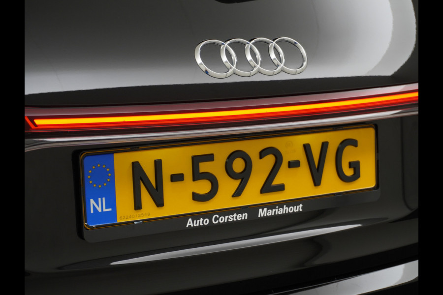 Audi Q4 e-tron 50 Quattro 300pk S-Line Competition Pano-dak Leer Matrix-Led 21" 77kWh Sonos®-Audio Warmtepomp Adaptive-CruiseHead-Up-Display La Assistentie Pack Comfort-plus Pack Dynamic Pack Interieur Pack Keyless Pack Automatisch grootlicht Privacy-Glass Zeer compleet Grote Accu €75.000 nieuw