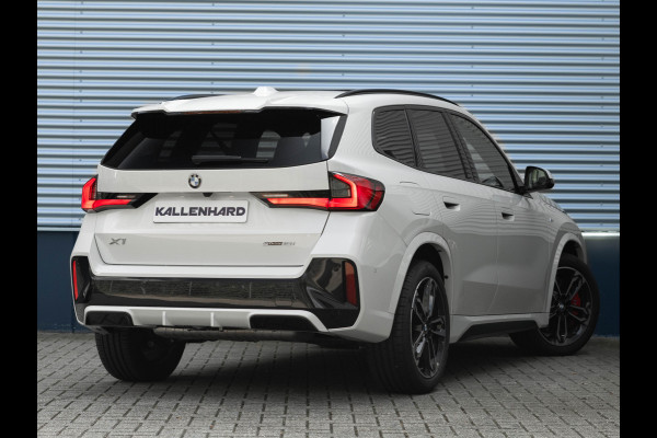 BMW X1 sDrive18i M-Sport Pro - Pano - Trekhaak - Driving Ass Plus - Harman Kardon