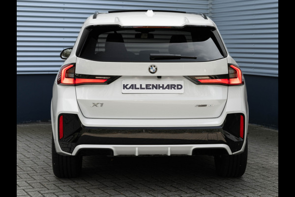 BMW X1 sDrive18i M-Sport Pro - Pano - Trekhaak - Driving Ass Plus - Harman Kardon