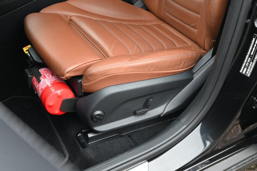Mercedes-Benz GLC Coupé 350e 4MATIC Premium 320 PK AMG Luchtvering 360 Camera Keyless 19''
