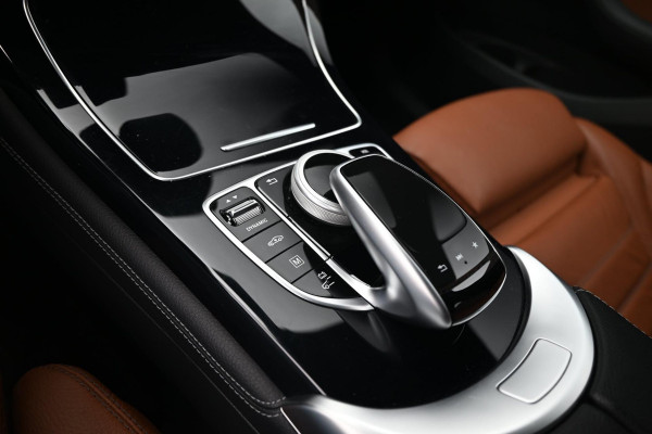 Mercedes-Benz GLC Coupé 350e 4MATIC Premium 320 PK AMG Luchtvering 360 Camera Keyless 19''