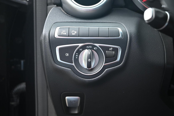 Mercedes-Benz GLC Coupé 350e 4MATIC Premium 320 PK AMG Luchtvering 360 Camera Keyless 19''