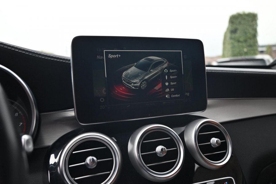 Mercedes-Benz GLC Coupé 350e 4MATIC Premium 320 PK AMG Luchtvering 360 Camera Keyless 19''