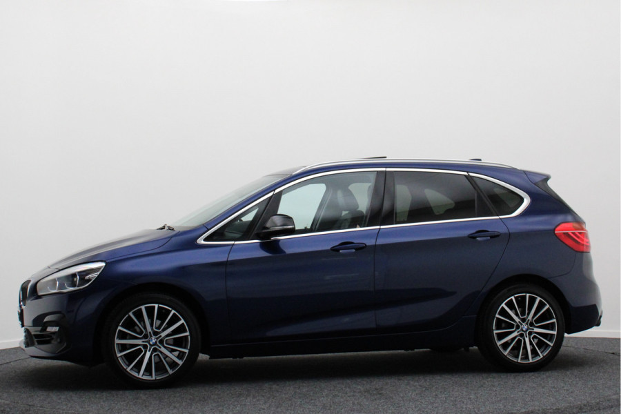 BMW 2 Serie Active Tourer 218i High Executive Automaat Panoramadak, Leer, Head-Up, Camera, Navigatie, Trekhaak