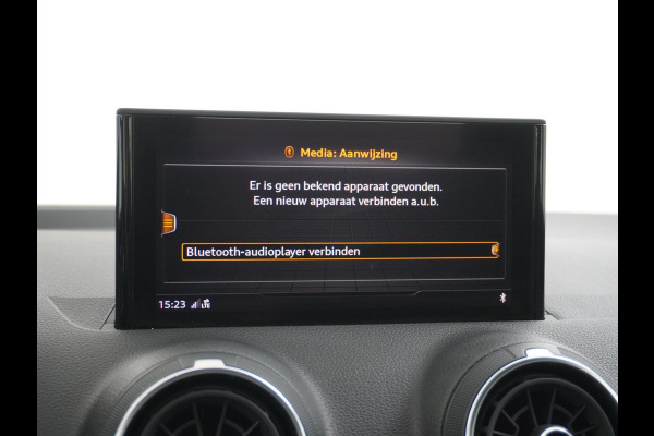 Audi Q2 35 TFSI AUTOMAAT | TREKHAAK | LEDER | RIJKLAAR INCL. 12 MND. BOVAGGARANTIE Audi Q2 35 TFSI AUTOMAAT | TREKHAAK | LEDER | RIJKLAAR INCL. 12 MND. BOVAGGARANTIE