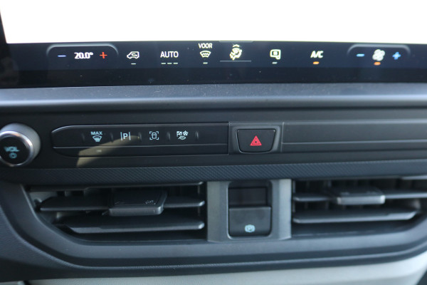 Ford E-Transit Cust. L2 H1 65 kWh Black Edition