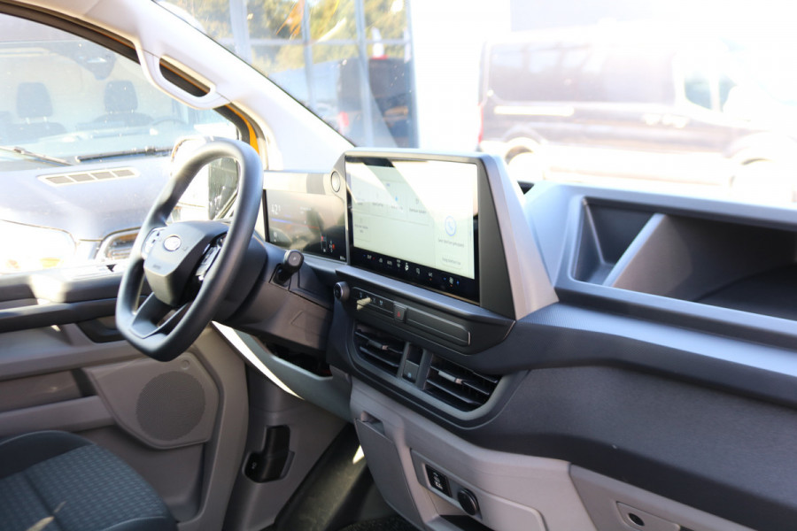 Ford E-Transit Cust. L2 H1 65 kWh Black Edition