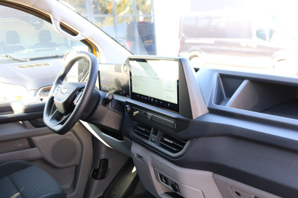 Ford E-Transit Cust. L2 H1 65 kWh Black Edition