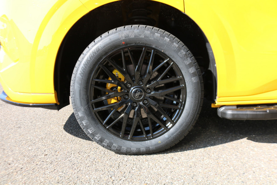 Ford E-Transit Cust. L2 H1 65 kWh Black Edition