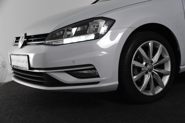 Volkswagen Golf 1.0 TSI Highline *1ste Eigenaar*Alcantara Leer*Carplay*Navigatie*