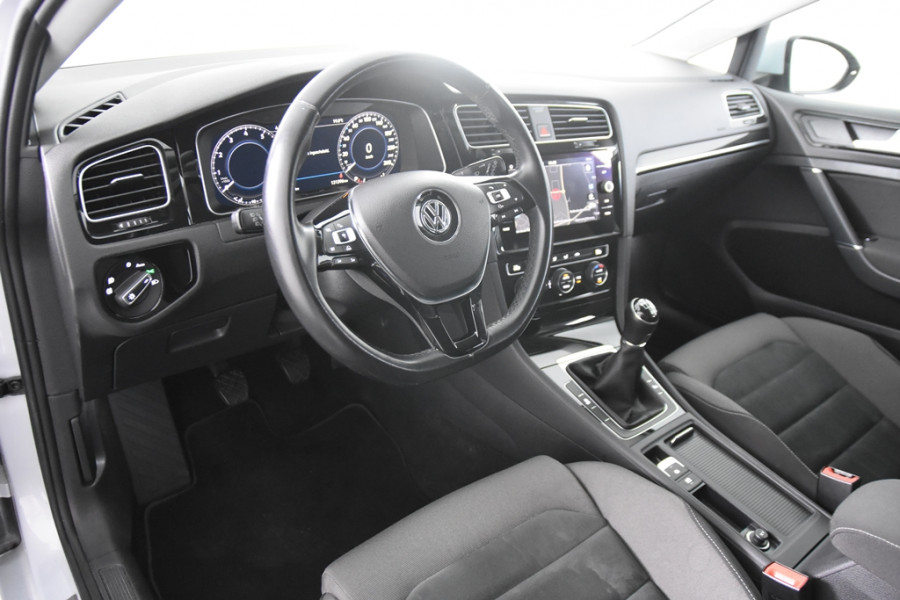Volkswagen Golf 1.0 TSI Highline *1ste Eigenaar*Alcantara Leer*Carplay*Navigatie*
