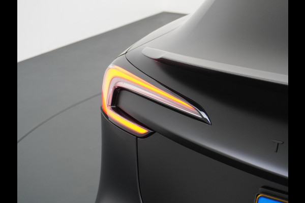 Tesla Model 3 Performance AWD 78 kWh VAN: 55.900,- VOOR: 52.877,- UW HERFSTVOORDEEL: 3.023,- ORIG. NL 1E EIG.| VOORZIEN VAN PPF FOLIE TWV 5.000,- EURO.
