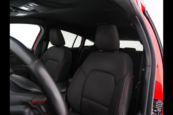 Ford FOCUS Wagon 2.0 ST-Line-X Business EcoBlue (INCL-BTW) Aut. *ADAPTIVE-CRUISE | DIGI-COCKPIT | KEYLESS | CAMERA | NAVI-FULLMAP | HEATED-SPORTSEATS | DAB+ | SHIFT-PADDLES | ECC | PDC | TOWBAR | 18''ALU*