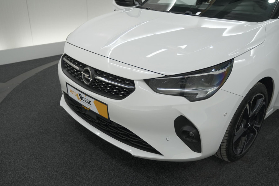 Opel Corsa 1.2 Turbo 100 Ultimate | Panoramadak | Camera | Dodehoekdetectie | Apple Carplay