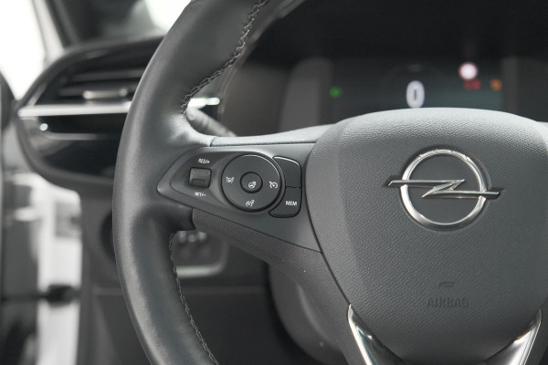 Opel Corsa 1.2 Turbo 100 Ultimate | Panoramadak | Camera | Dodehoekdetectie | Apple Carplay