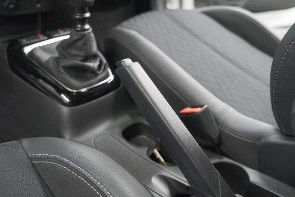 Opel Corsa 1.2 Turbo 100 Ultimate | Panoramadak | Camera | Dodehoekdetectie | Apple Carplay