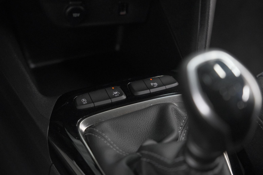 Opel Corsa 1.2 Turbo 100 Ultimate | Panoramadak | Camera | Dodehoekdetectie | Apple Carplay