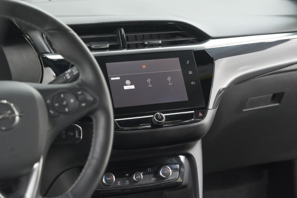 Opel Corsa 1.2 Turbo 100 Ultimate | Panoramadak | Camera | Dodehoekdetectie | Apple Carplay