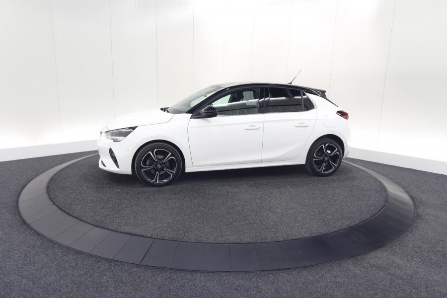 Opel Corsa 1.2 Turbo 100 Ultimate | Panoramadak | Camera | Dodehoekdetectie | Apple Carplay