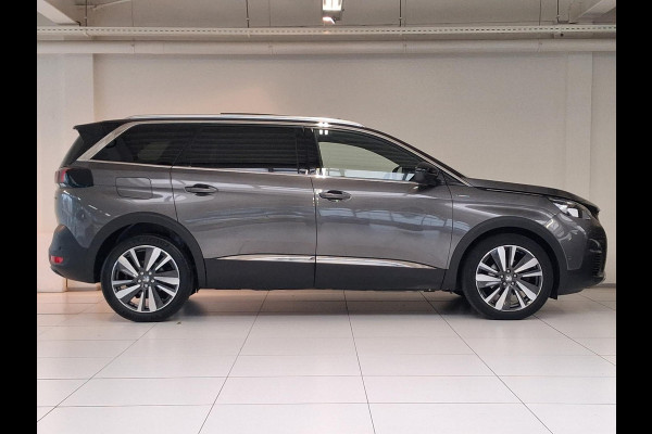 Peugeot 5008 5 zits 1.2 Turbo 130pk GT-Line | Navigatie | Elektrisch Panoramadak | Achteruitrijcamera | Handsfree Kofferklep | Keyless Entry | Apple Carplay/Android Auto |