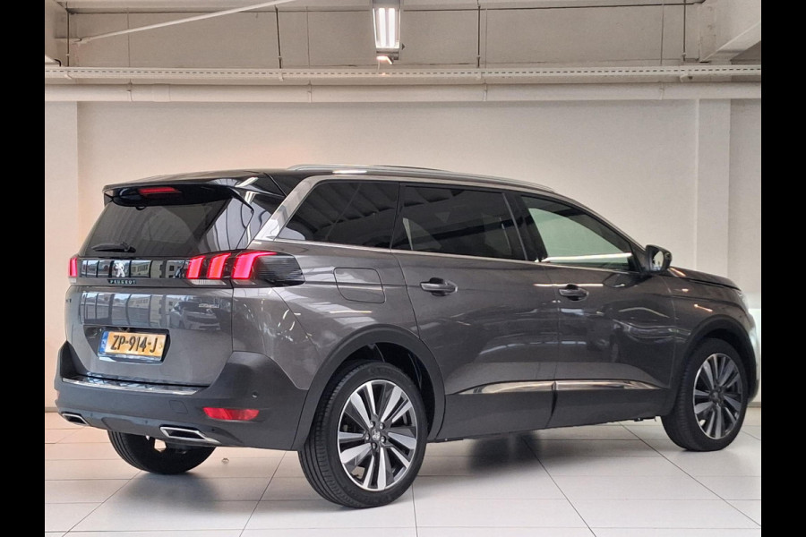 Peugeot 5008 5 zits 1.2 Turbo 130pk GT-Line | Navigatie | Elektrisch Panoramadak | Achteruitrijcamera | Handsfree Kofferklep | Keyless Entry | Apple Carplay/Android Auto |
