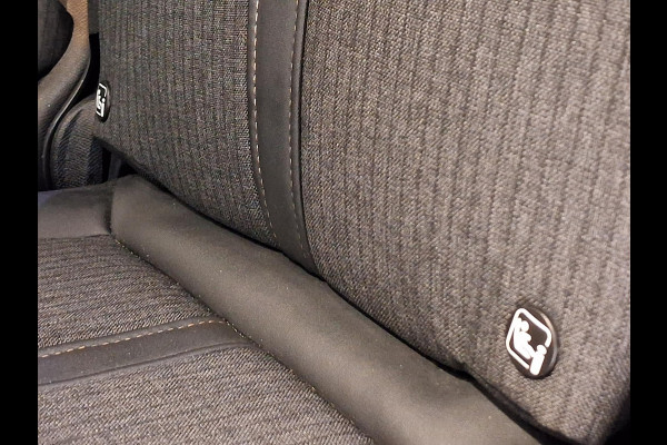 Peugeot 5008 5 zits 1.2 Turbo 130pk GT-Line | Navigatie | Elektrisch Panoramadak | Achteruitrijcamera | Handsfree Kofferklep | Keyless Entry | Apple Carplay/Android Auto |