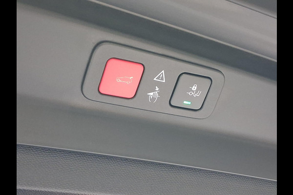 Peugeot 5008 5 zits 1.2 Turbo 130pk GT-Line | Navigatie | Elektrisch Panoramadak | Achteruitrijcamera | Handsfree Kofferklep | Keyless Entry | Apple Carplay/Android Auto |