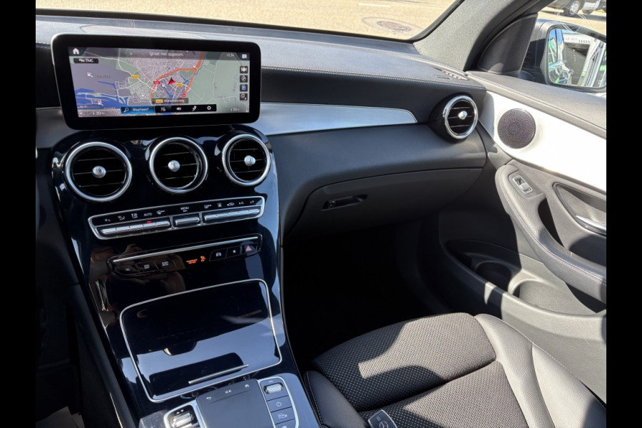 Mercedes-Benz GLC 300e 4Matic Premium