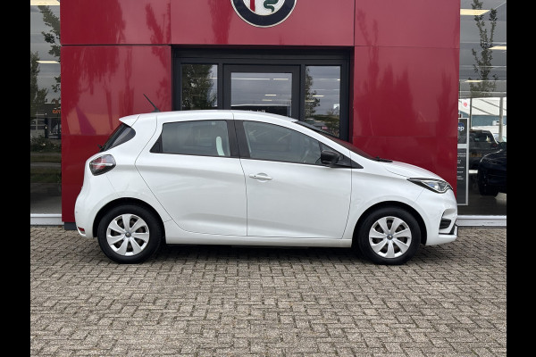 Renault ZOE R110 Life 52 kWh (ex Accu) | Climate Control | Parkeersensoren | Regen/Licht sensor Leaseaccu vanaf € 64,- per maand
