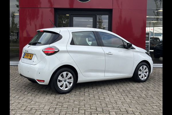 Renault ZOE R110 Life 52 kWh (ex Accu) | Climate Control | Parkeersensoren | Regen/Licht sensor Leaseaccu vanaf € 64,- per maand