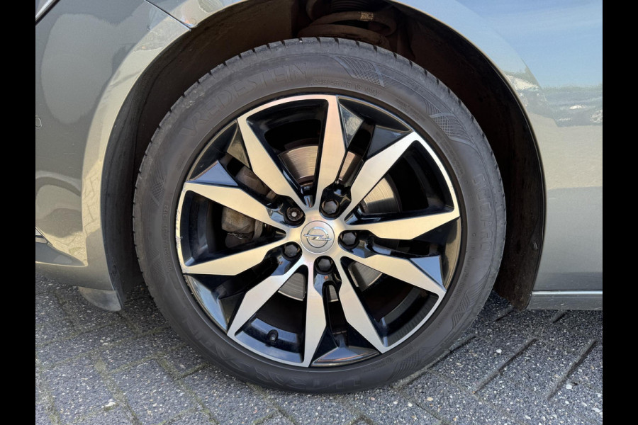 Opel Insignia Grand Sport 2.0 BiTurbo 4x4 Exclusive | Panoramadak | 360* Camera | Head-Up Display | Bose | Stoelventilatie/Verwarming |