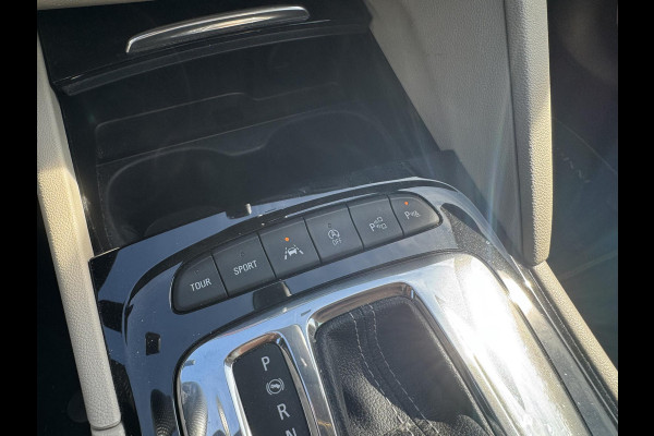 Opel Insignia Grand Sport 2.0 BiTurbo 4x4 Exclusive | Panoramadak | 360* Camera | Head-Up Display | Bose | Stoelventilatie/Verwarming |