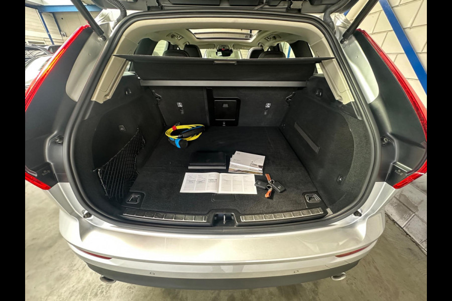 Volvo XC60 2.0 T8 Twin Engine AWD Inscription Pano|Adaptief Cruise|Trekhaak|Blis|Full