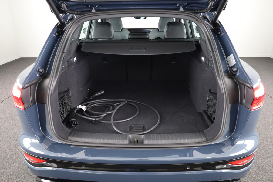 Audi Q6 e-tron S edition performance 100 kWh 306pk | Pack Tech Pro | Luchtvering | Stuurverwarming | MMI Bijrijdersscherm
