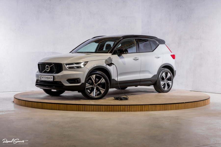 Volvo XC40 1.5 T5 Plug-in hybrid Plus Dark | Adaptieve cruise | Panorama dak | Harman Kardon | Memory |