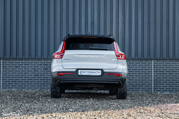 Volvo XC40 1.5 T5 Plug-in hybrid Plus Dark | Adaptieve cruise | Panorama dak | Harman Kardon | Memory |
