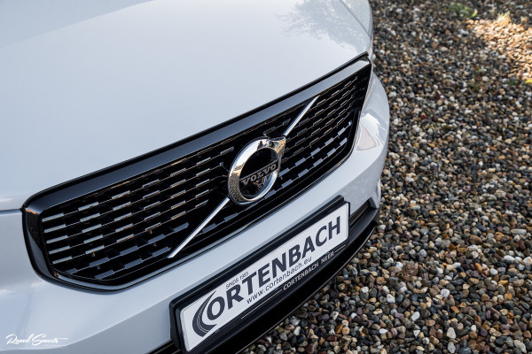 Volvo XC40 1.5 T5 Plug-in hybrid Plus Dark | Adaptieve cruise | Panorama dak | Harman Kardon | Memory |