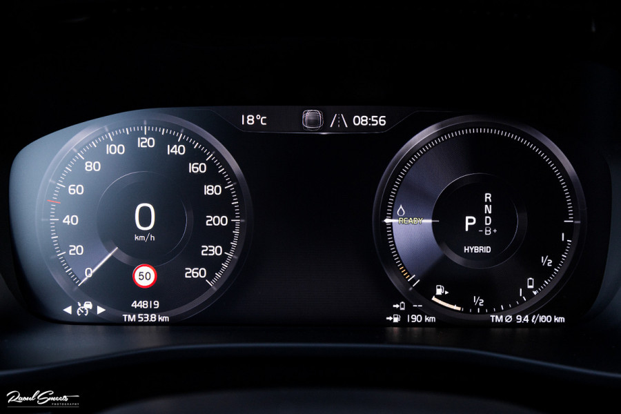 Volvo XC40 1.5 T4 Plug-in hybrid Plus Bright | Adaptieve cruise | Harman Kardon | Memory | Leder |
