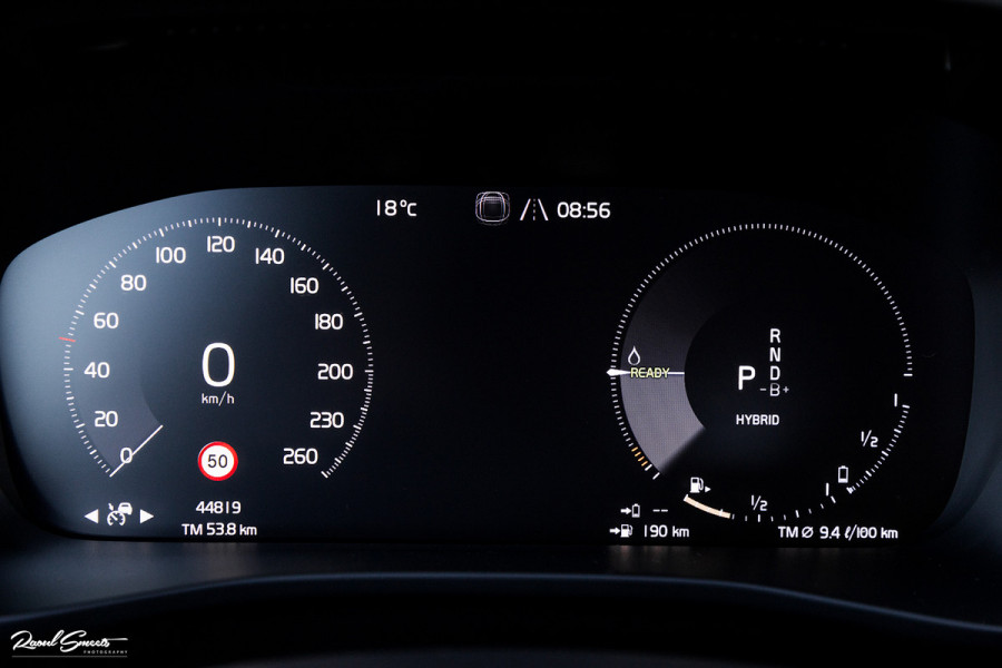 Volvo XC40 1.5 T4 Plug-in hybrid Plus Bright | Adaptieve cruise | Harman Kardon | Memory | Leder |