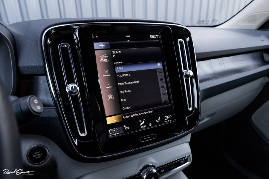 Volvo XC40 1.5 T4 Plug-in hybrid Plus Bright | Adaptieve cruise | Harman Kardon | Memory | Leder |
