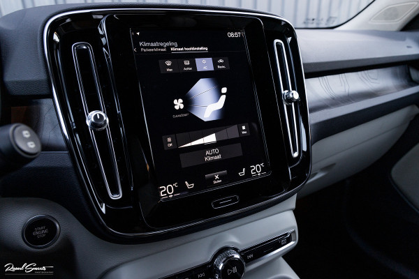 Volvo XC40 1.5 T4 Plug-in hybrid Plus Bright | Adaptieve cruise | Harman Kardon | Memory | Leder |