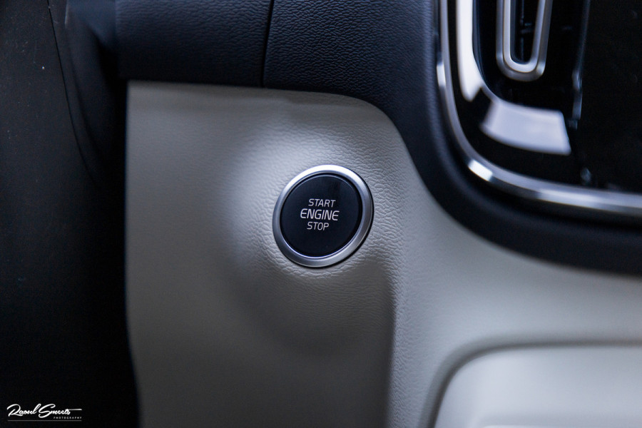 Volvo XC40 1.5 T4 Plug-in hybrid Plus Bright | Adaptieve cruise | Harman Kardon | Memory | Leder |