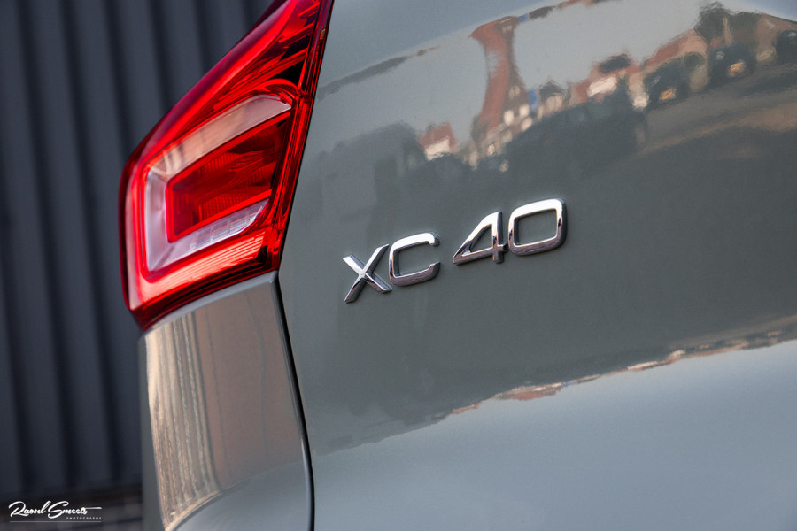 Volvo XC40 1.5 T4 Plug-in hybrid Plus Bright | Adaptieve cruise | Harman Kardon | Memory | Leder |