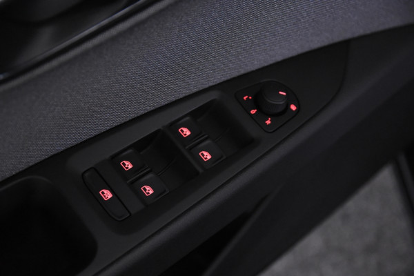 Seat León ST 1.5 TGI Move Ultimate Edition *1ste Eigenaar*Navigatie*PDC*CNG*
