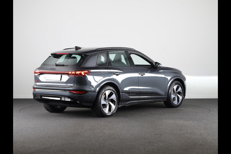 Audi Q6 e-tron S edition performance 100 kWh 306pk | Pack Tech Pro | MMI bijrijdersscherm | Stuurverwarming