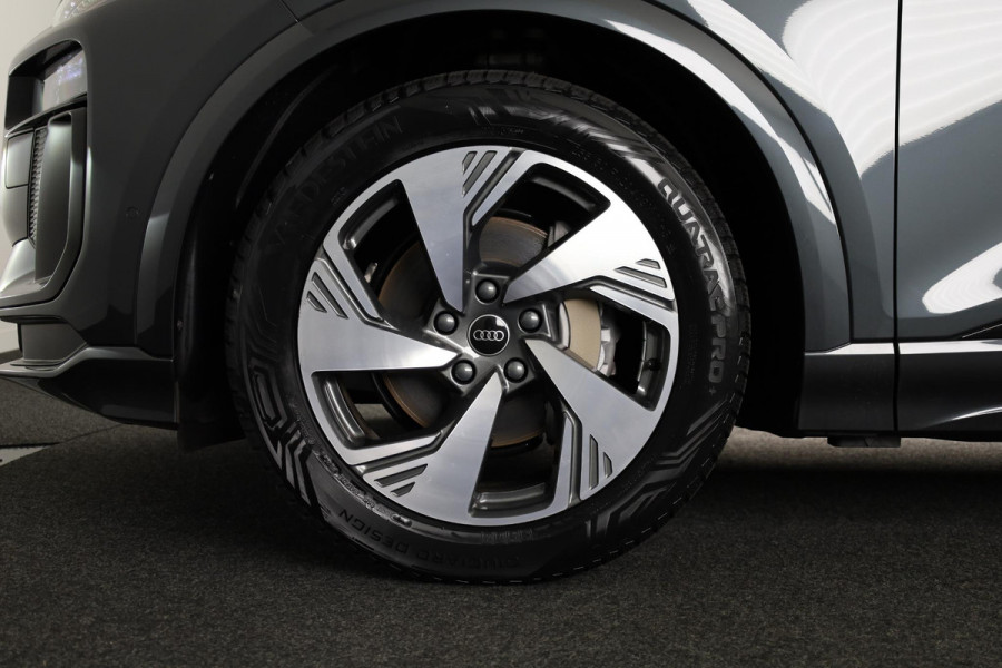 Audi Q6 e-tron S edition performance 100 kWh 306pk | Pack Tech Pro | MMI bijrijdersscherm | Stuurverwarming