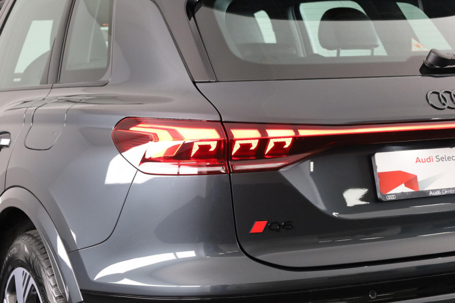 Audi Q6 e-tron S edition performance 100 kWh 306pk | Pack Tech Pro | MMI bijrijdersscherm | Stuurverwarming