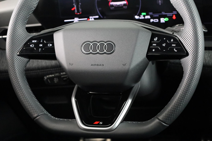 Audi Q6 e-tron S edition performance 100 kWh 306pk | Pack Tech Pro | MMI bijrijdersscherm | Stuurverwarming