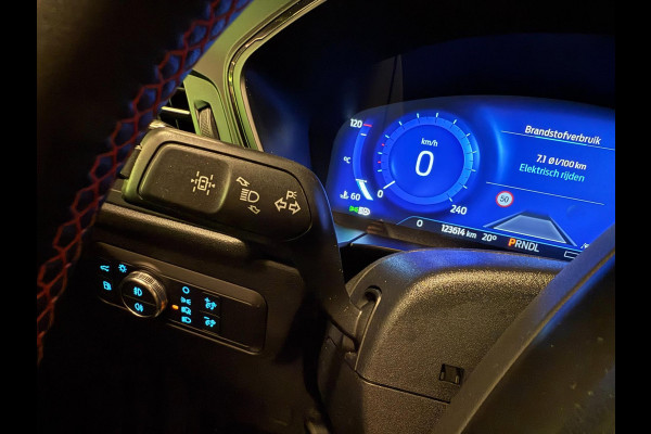 Ford Kuga 2.5 PHEV ST-Line X PANO/NAVI/H-UP/B&O/CAM/ECC/PDC/CRUISE///