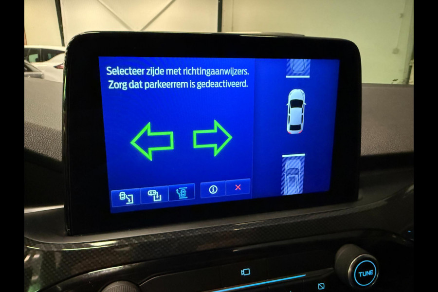 Ford Kuga 2.5 PHEV ST-Line X PANO/NAVI/H-UP/B&O/CAM/ECC/PDC/CRUISE///